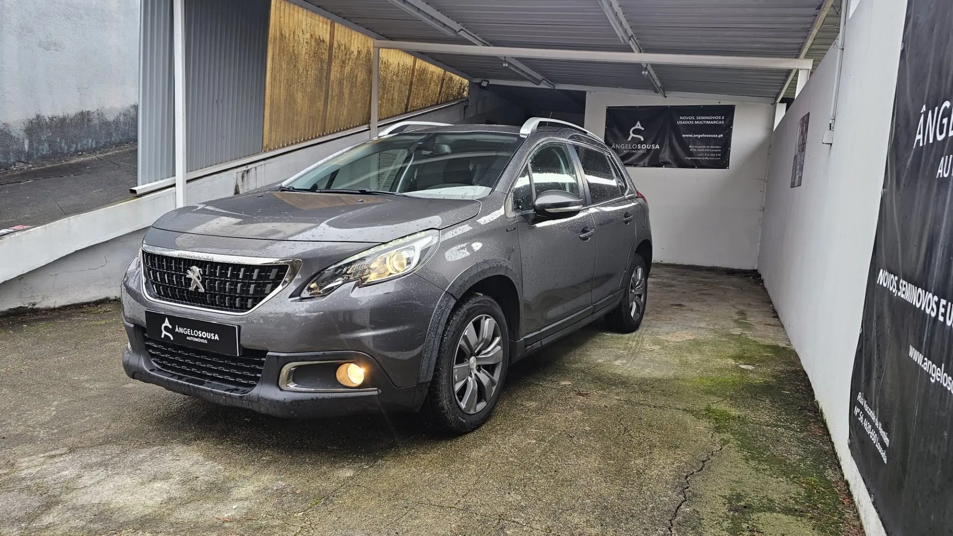 Peugeot 2008 1.2 PureTech Signature 5