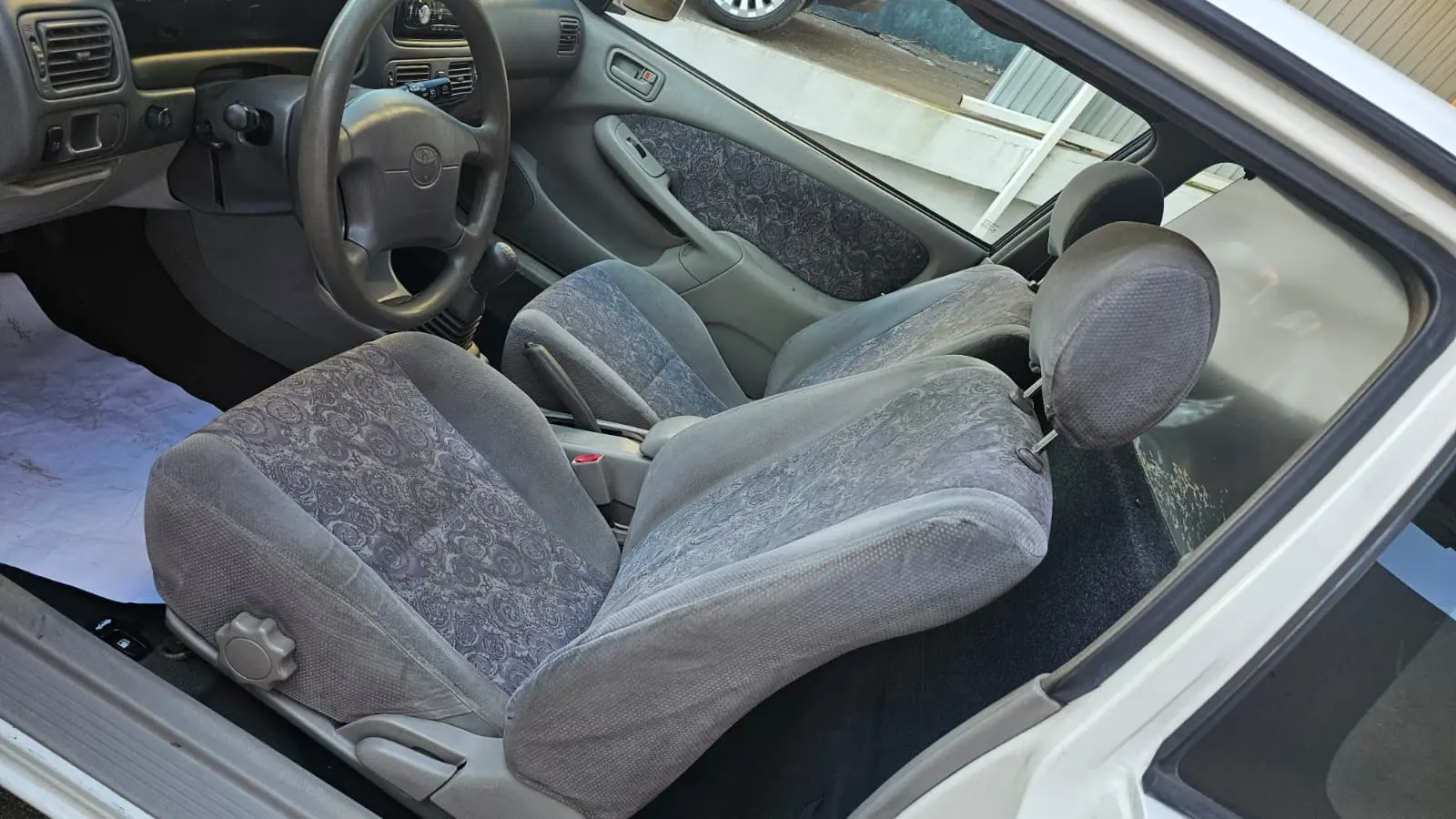 Toyota Corolla 2.0 D-4D Sol 26