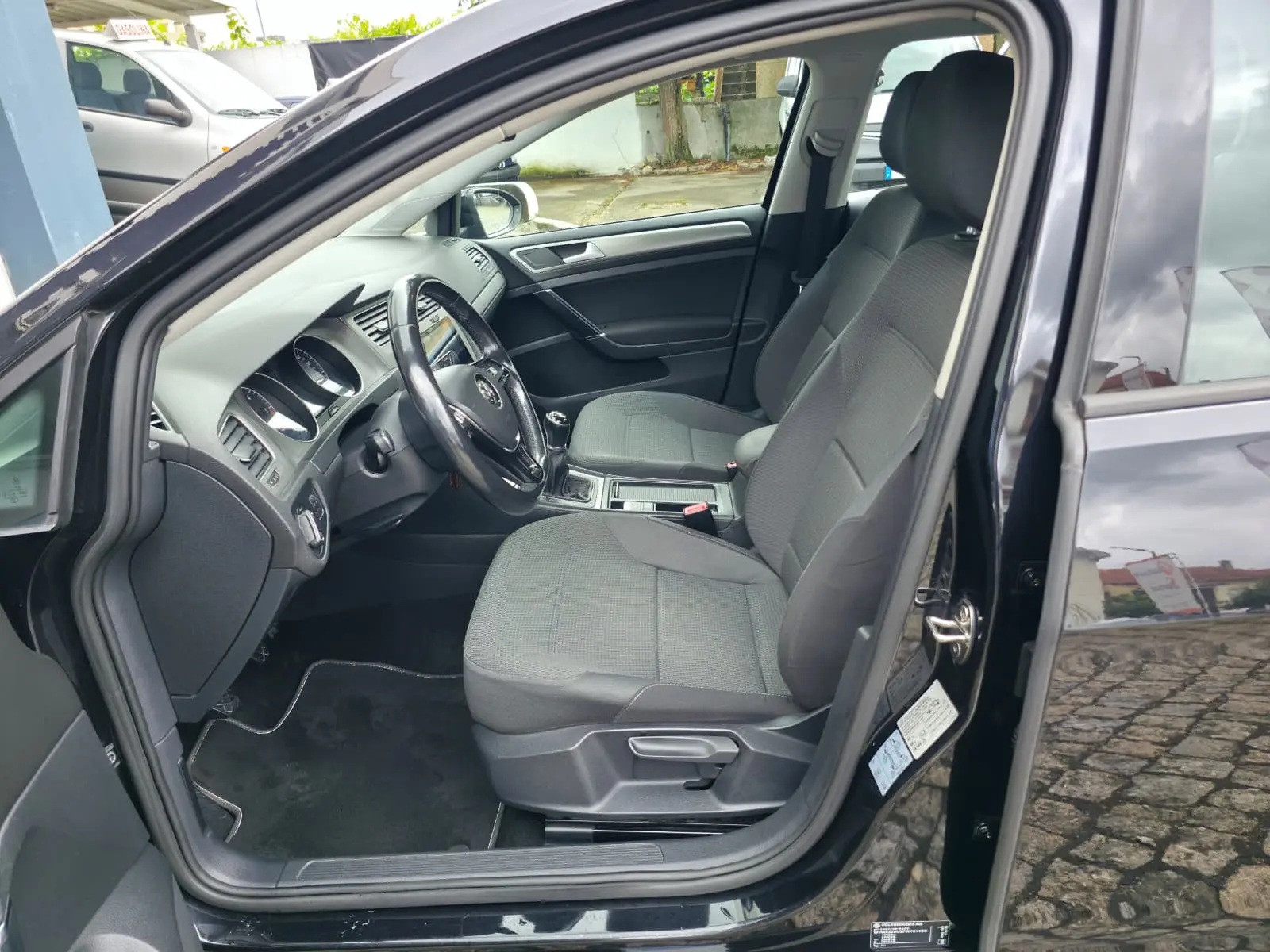 Volkswagen Golf 1.6 TDi GPS Edition 31