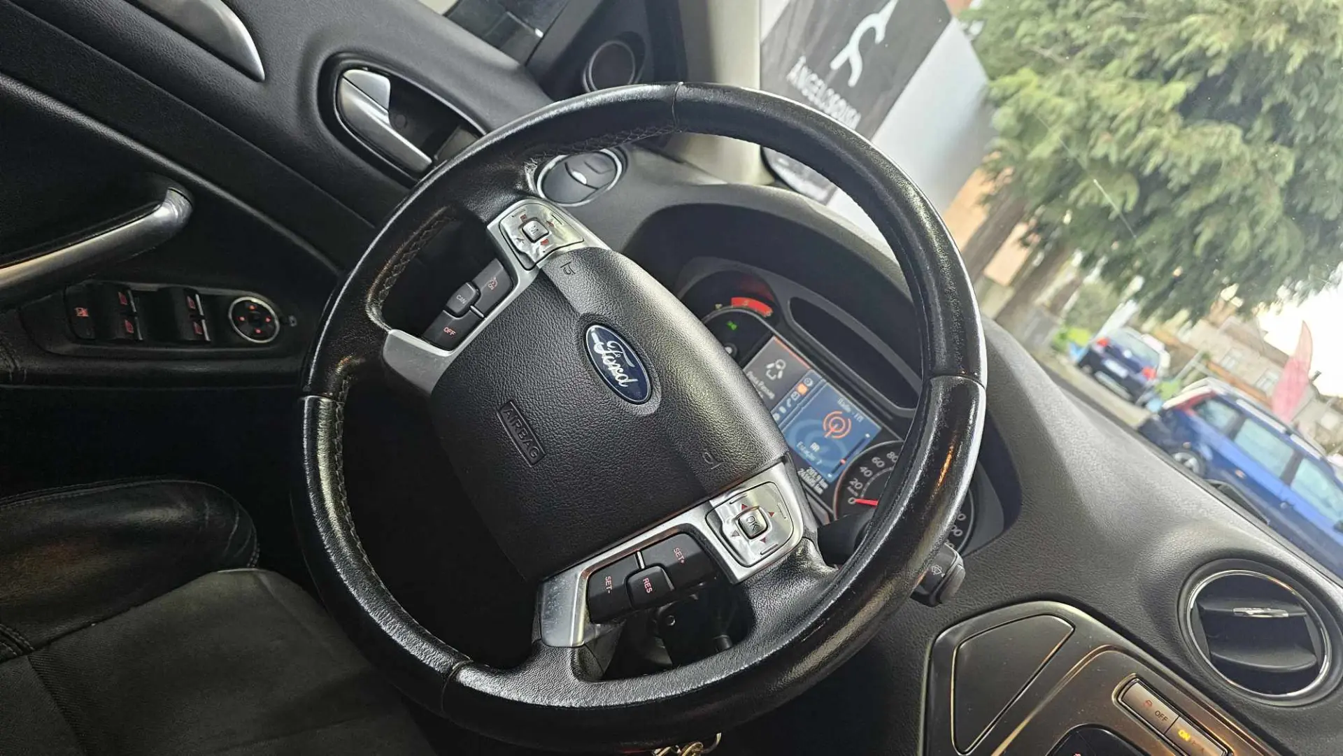 Ford Mondeo SW 1.8 TDCi Titanium 35