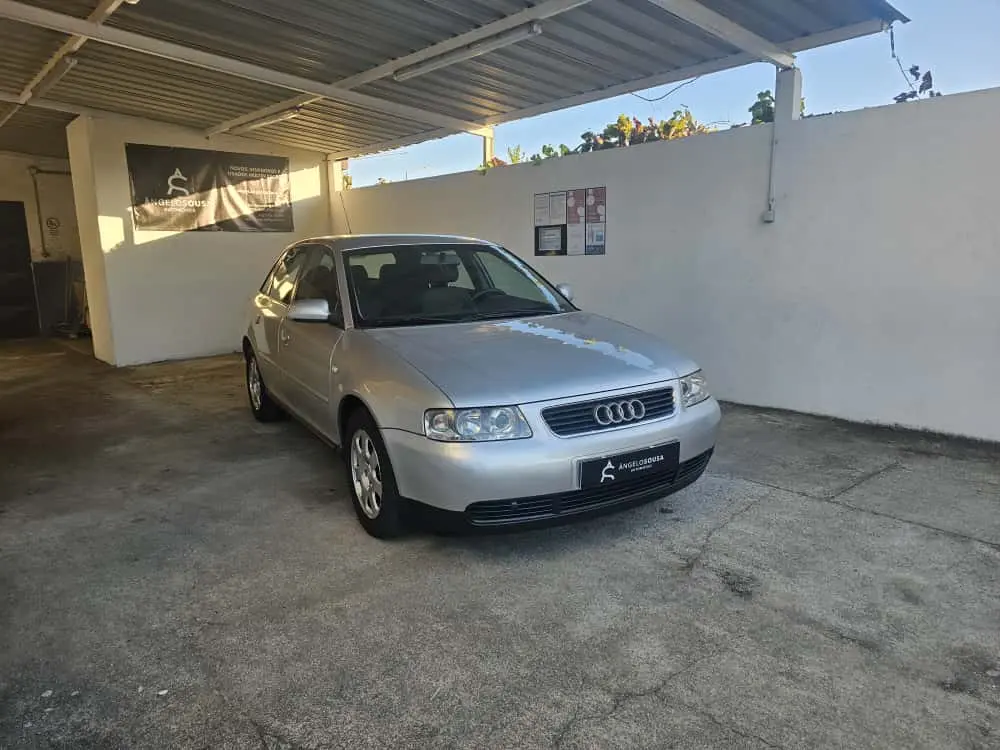Audi A3 Sportback 1.6 Ambiente Tip. 7