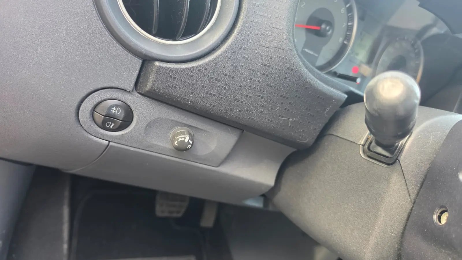Mitsubishi Colt 1.3 Invite CA 23