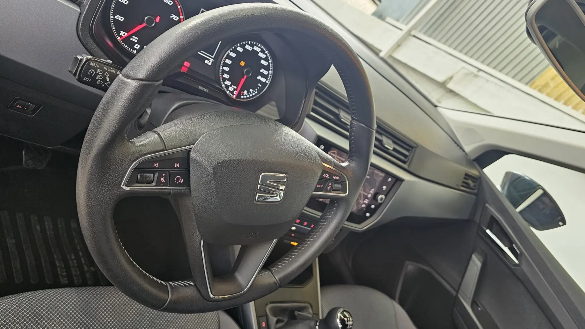 SEAT Arona 1.0 TSI Style 47