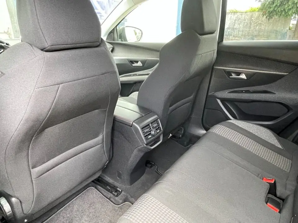 Peugeot 3008 1.5 BlueHDi Active Pack 25