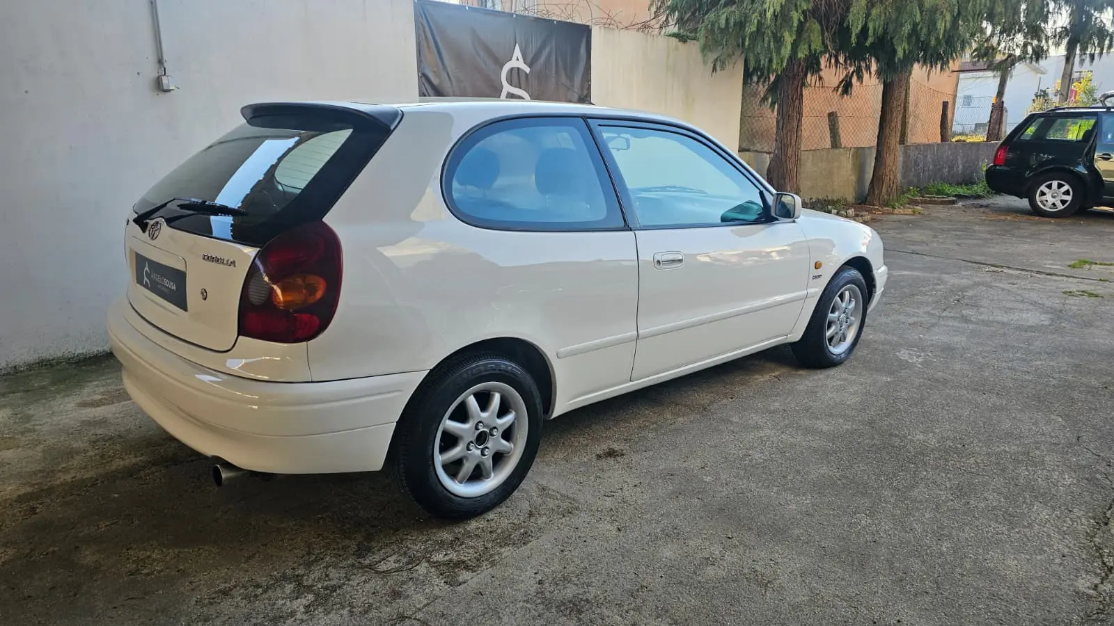 Toyota Corolla 2.0 D-4D Sol 13