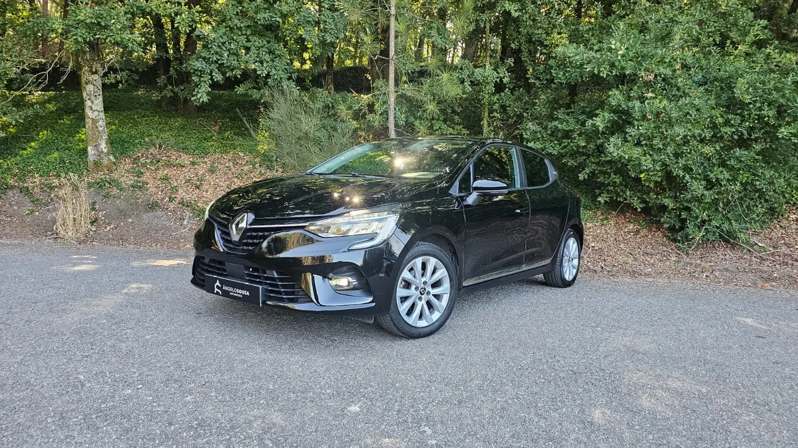 Renault Clio 1.0 TCe Intens 1