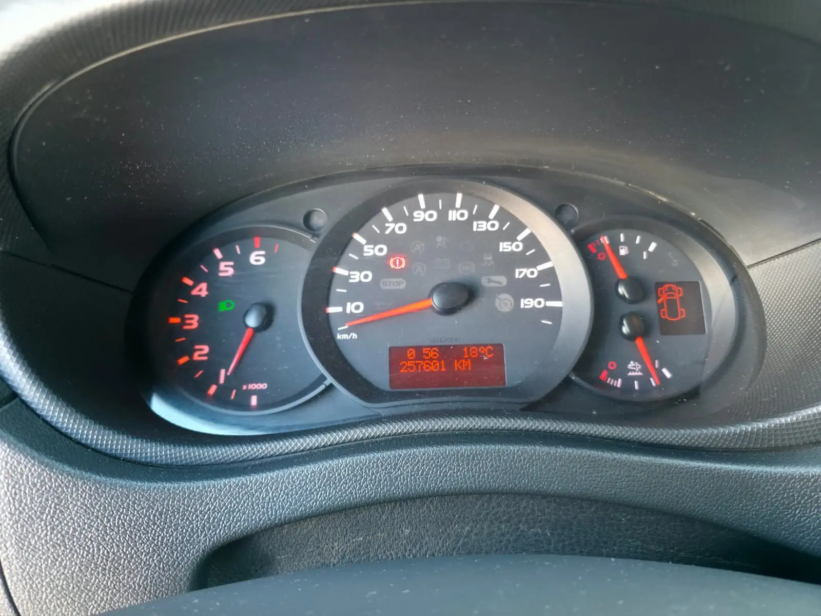 Renault Master 2.3 dCi L1H1 3.3T 31