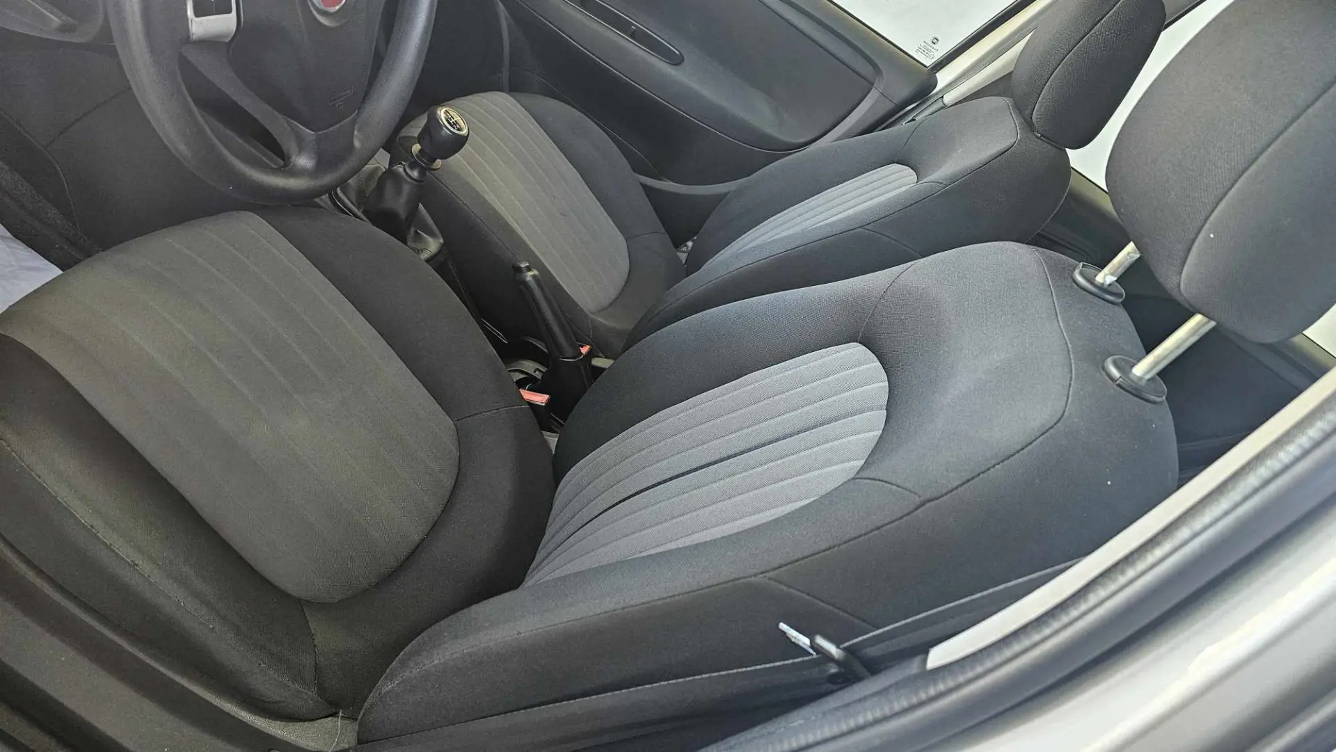 Fiat Punto 1.2 Easy S&S 37