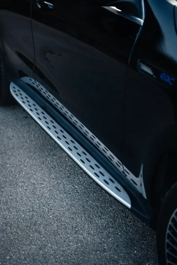 Mercedes-Benz EQC 400 4Matic AMG Line 17