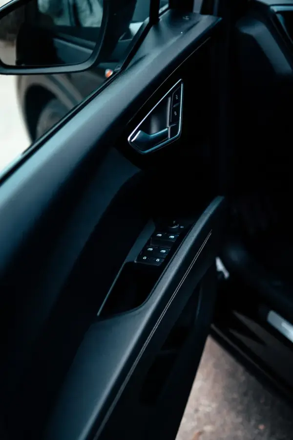 Audi Q4 e-tron 45 quattro 6