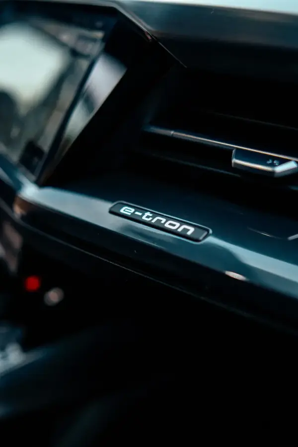 Audi Q4 e-tron 45 quattro 14