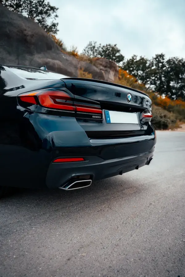 BMW 530 e Pack Desportivo M 4