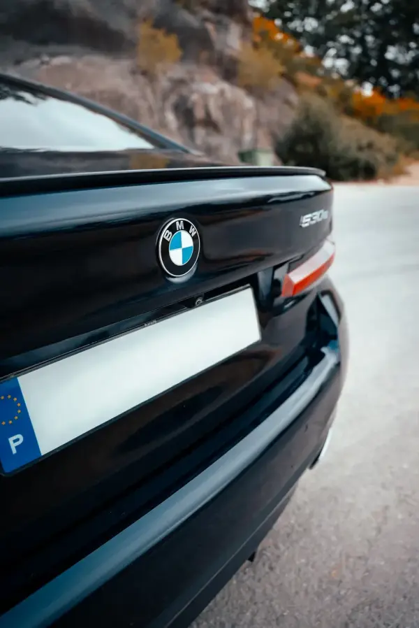 BMW 530 e Pack Desportivo M 3