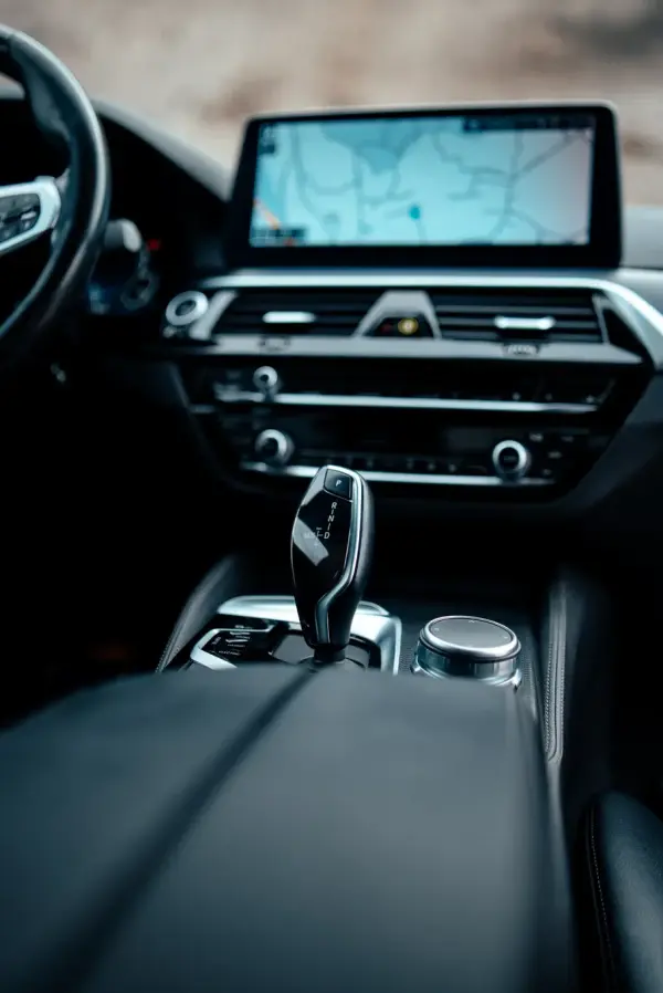 BMW 530 e Pack Desportivo M 13