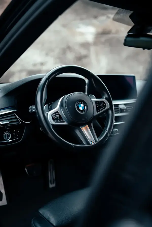 BMW 530 e Pack Desportivo M 21