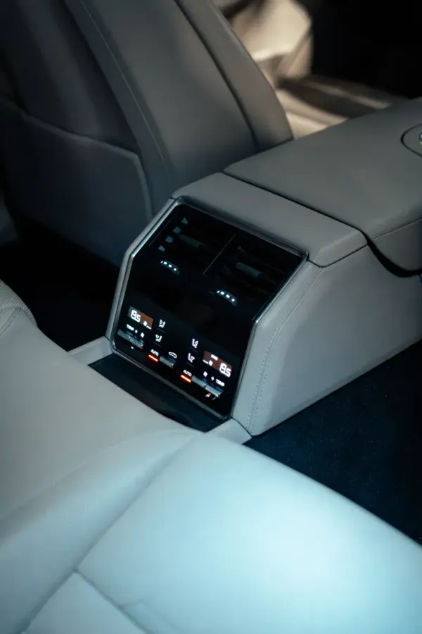 Porsche Panamera Sport Turismo Outro 2