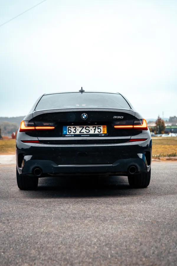 BMW 330 Outro 4