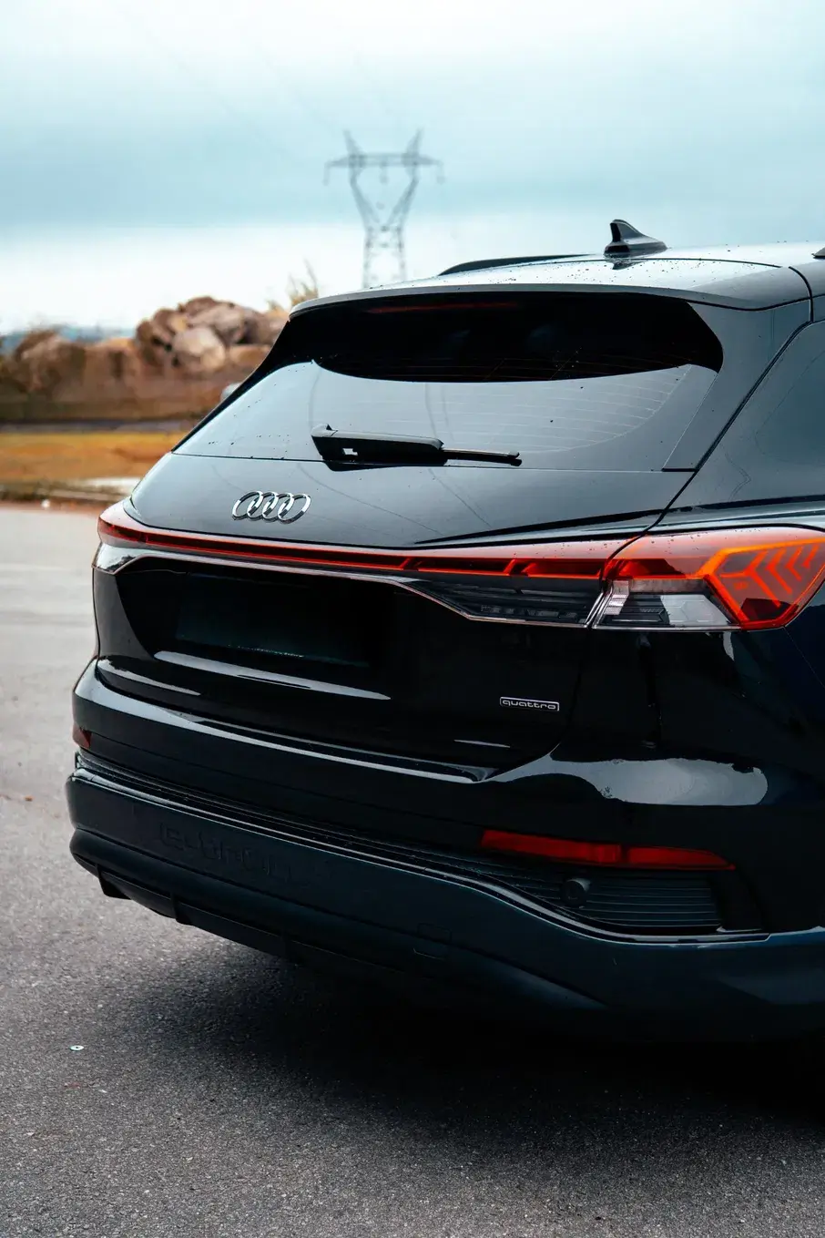 Audi Q4 e-tron 45 quattro 2