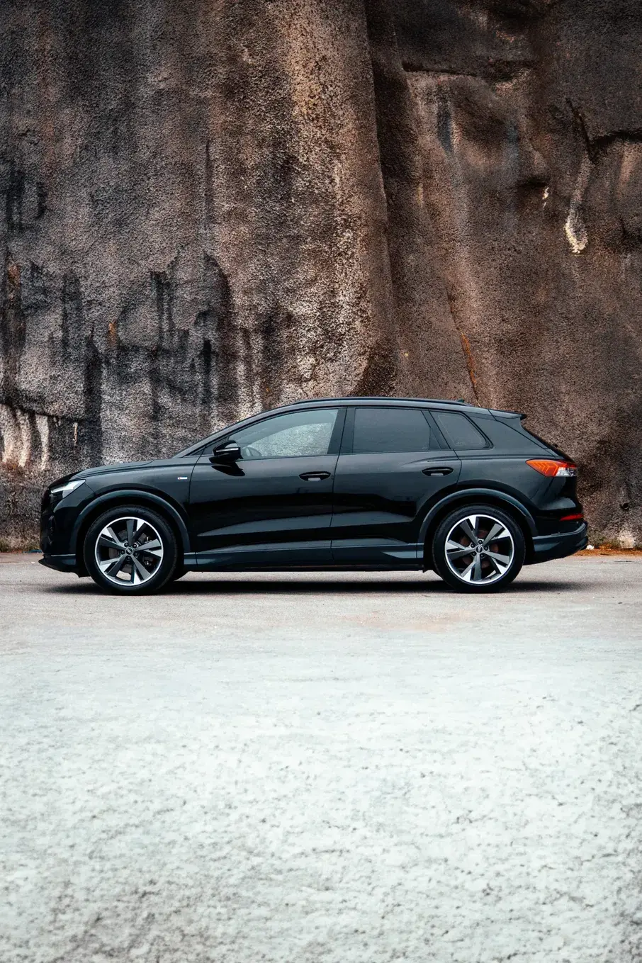 Audi Q4 e-tron 45 quattro 25