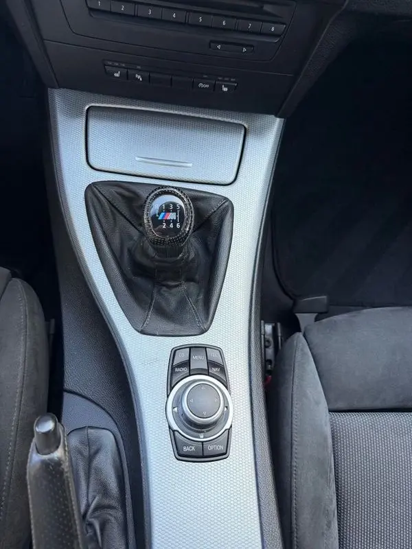 BMW 318 d Navigation Sport 17