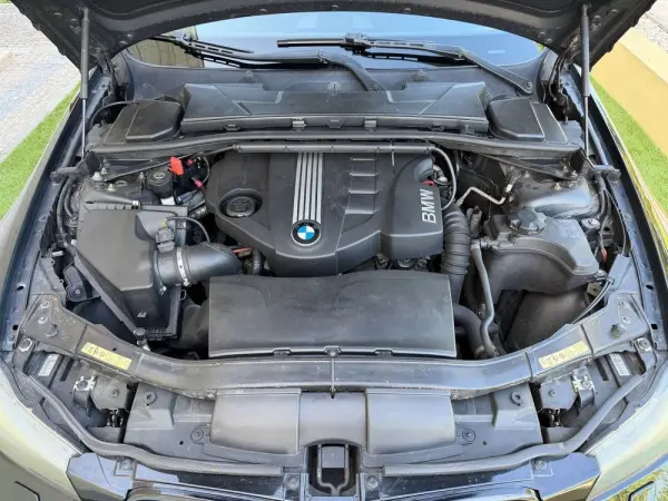 BMW 318 d Navigation Sport 22