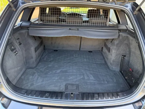 BMW 318 d Navigation Sport 21