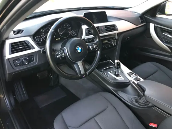 BMW 320 d Sport-Aut. Efficient Dynamics Edition Sport Line 11