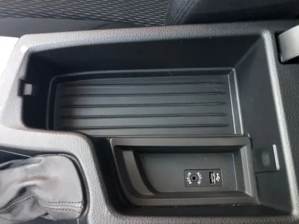 BMW 320 d Sport-Aut. Efficient Dynamics Edition Sport Line 37