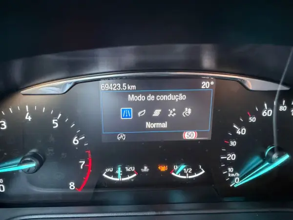 Ford Puma 1.0 EcoBoost Hybrid TITANIUM 23
