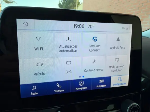 Ford Puma 1.0 EcoBoost Hybrid TITANIUM 31