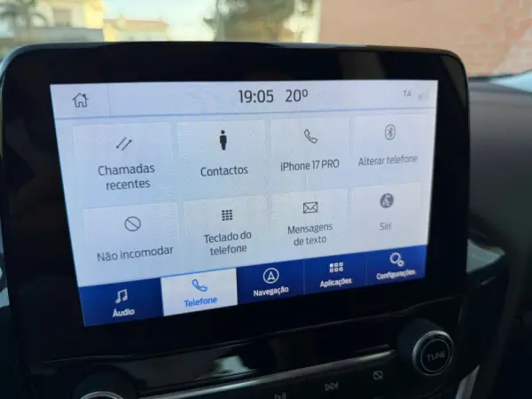 Ford Puma 1.0 EcoBoost Hybrid TITANIUM 32