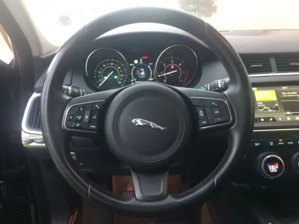 Jaguar E-Pace 2.0 i4D S 27