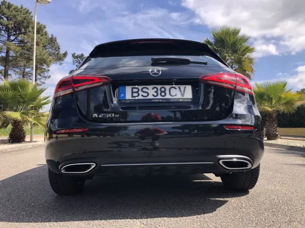 Mercedes-Benz A 250 e Progressive 4