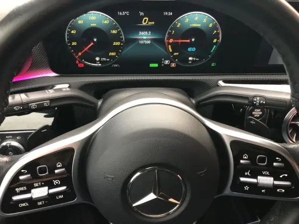 Mercedes-Benz A 250 e Progressive 37