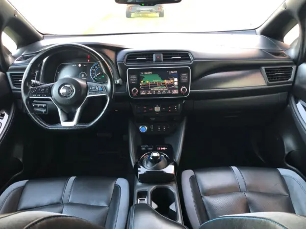 Nissan Leaf Tekna Two Tone 6