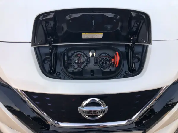 Nissan Leaf Tekna Two Tone 34