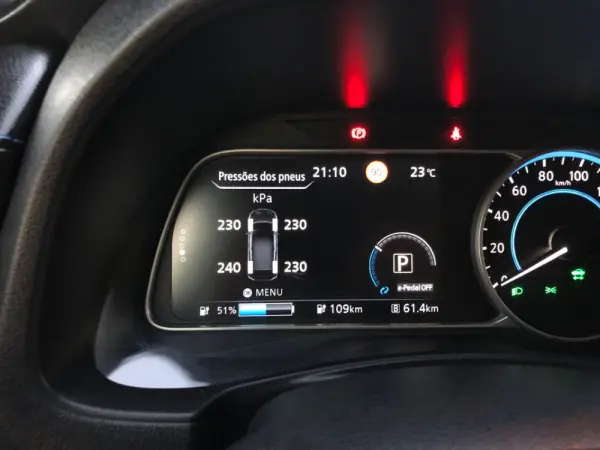 Nissan Leaf Tekna Two Tone 37
