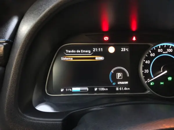 Nissan Leaf Tekna Two Tone 43