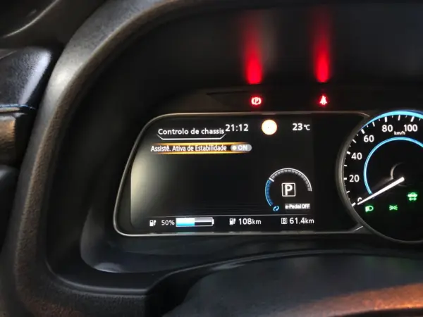 Nissan Leaf Tekna Two Tone 46