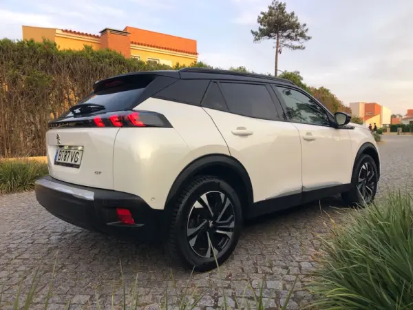Peugeot e-2008 GT+ 3