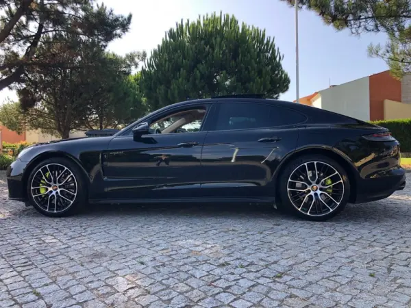 Porsche Panamera 4S E-Hybrid Executive 12