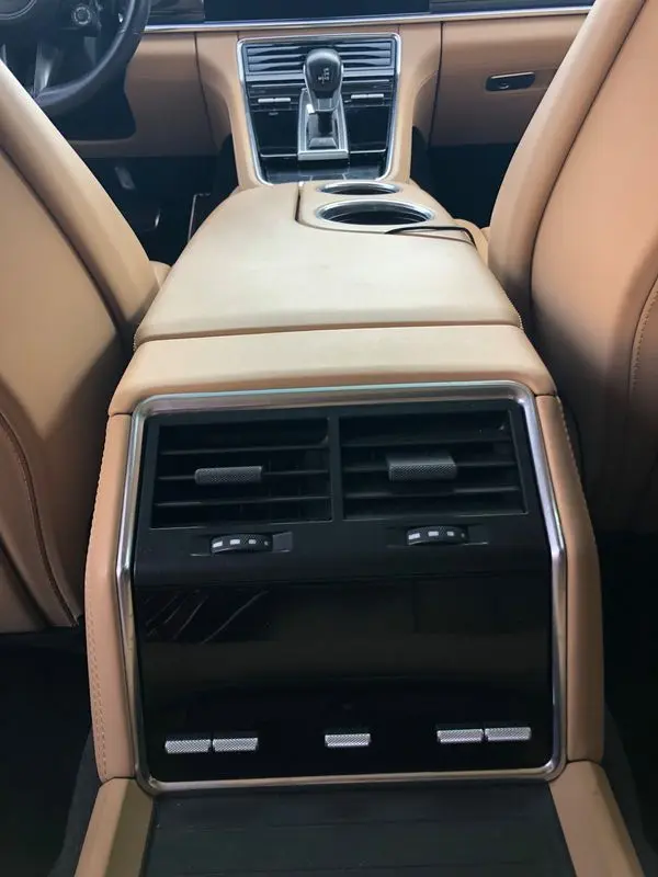 Porsche Panamera 4S E-Hybrid Executive 28