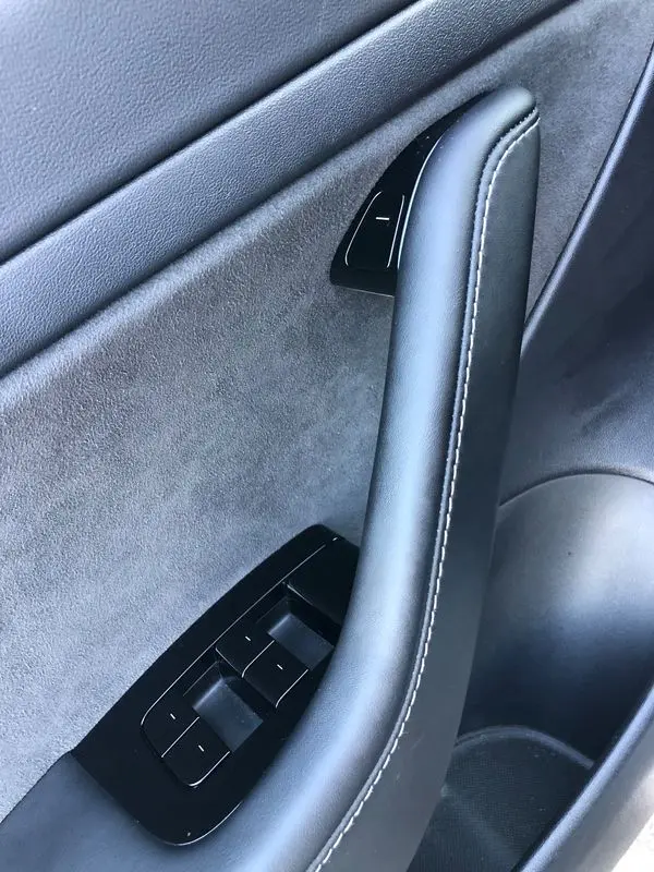 Tesla Model 3 Standard Range Plus RWD 29
