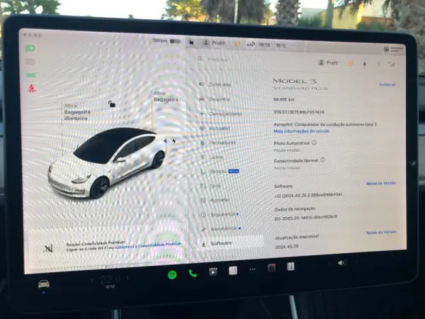 Tesla Model 3 Standard Range Plus RWD 33