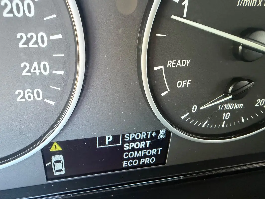 BMW 316 d Auto Line Sport 19