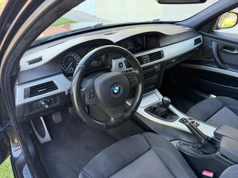 BMW 318 d Navigation Sport 19