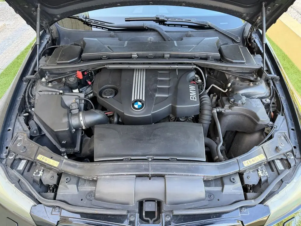 BMW 318 d Navigation Sport 22
