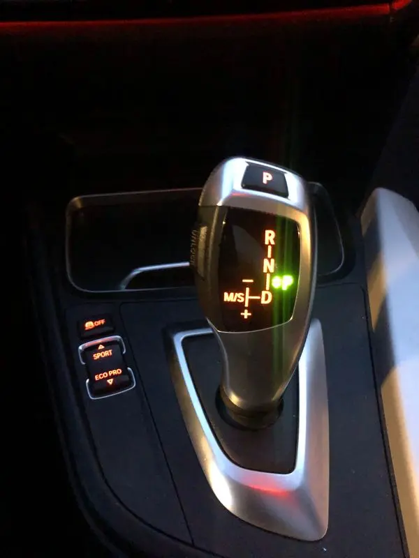 BMW 320 d Sport-Aut. Efficient Dynamics Edition Sport Line 21