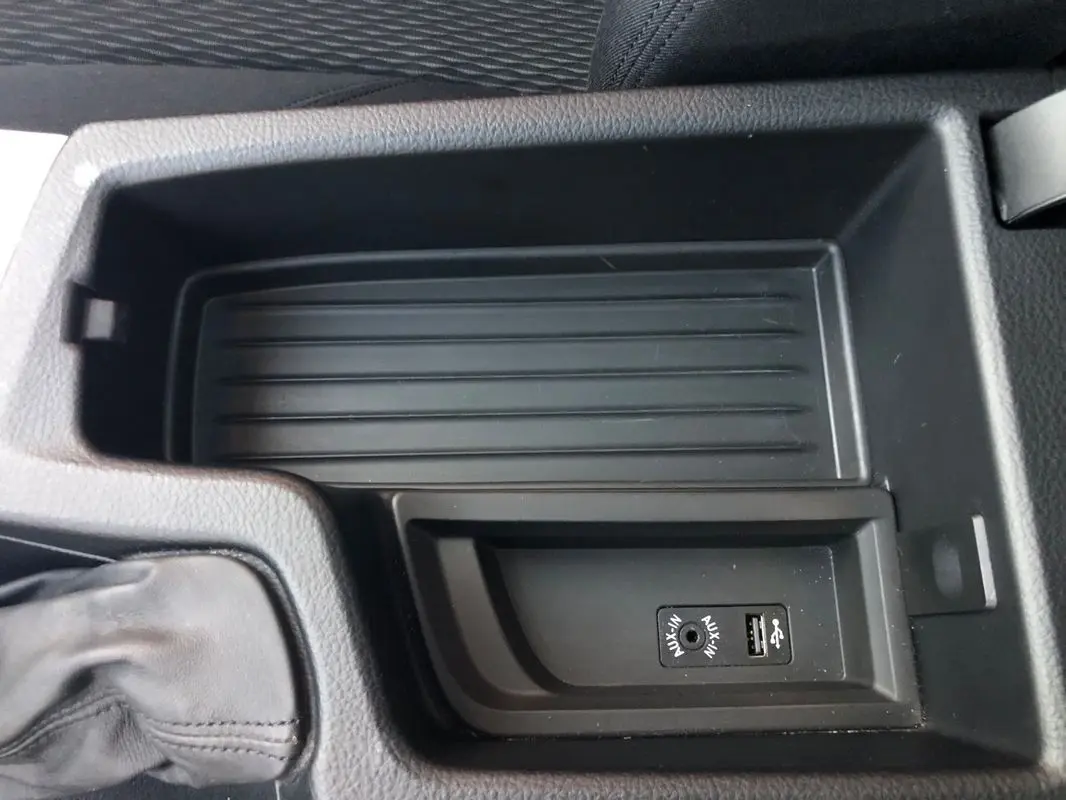 BMW 320 d Sport-Aut. Efficient Dynamics Edition Sport Line 37