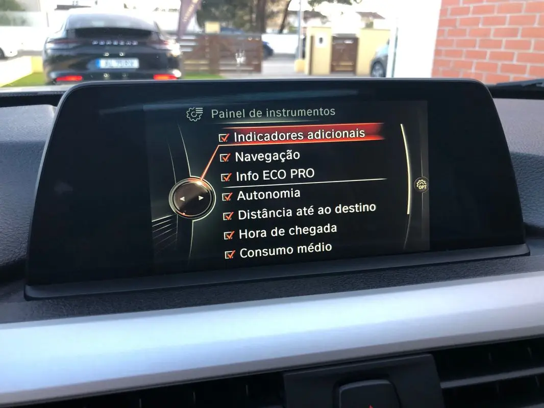 BMW 320 d Sport-Aut. Efficient Dynamics Edition Sport Line 42